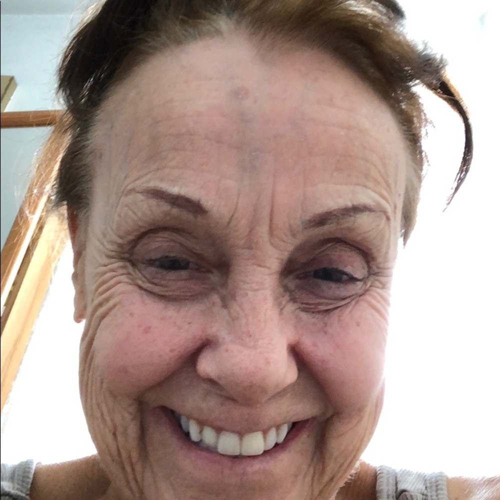 Meet your Posher, Loretta